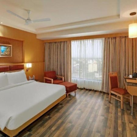 Hotel Seven Inn Near Delhi Airport New Delhi Eksteriør bilde